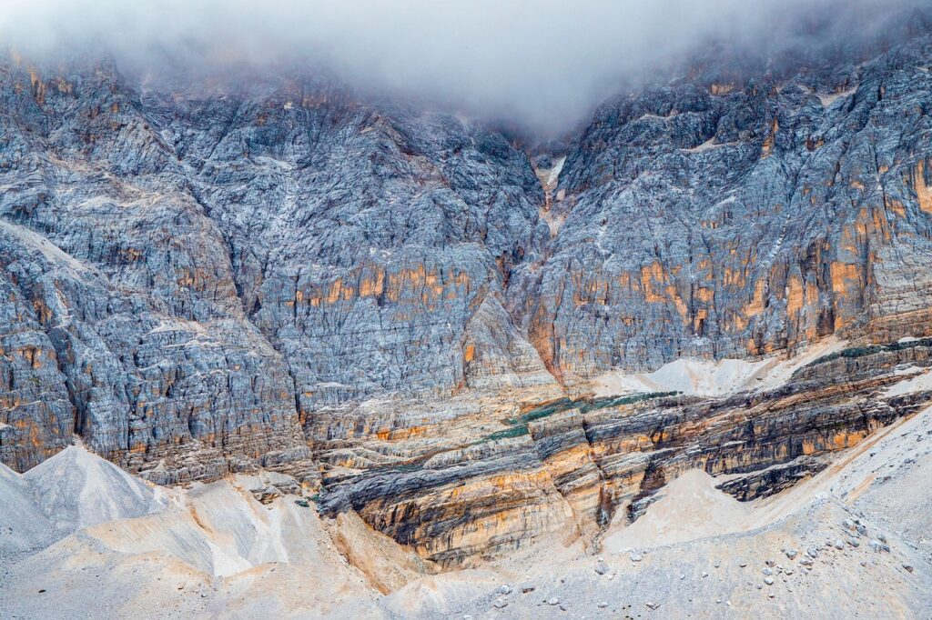 AWS資格はキャリアにどのように役立つ？