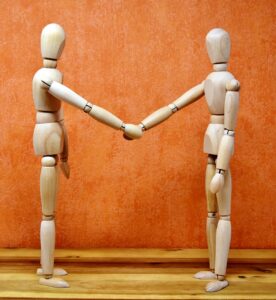 社会人が学び直しでITスキルを身につける方法は？