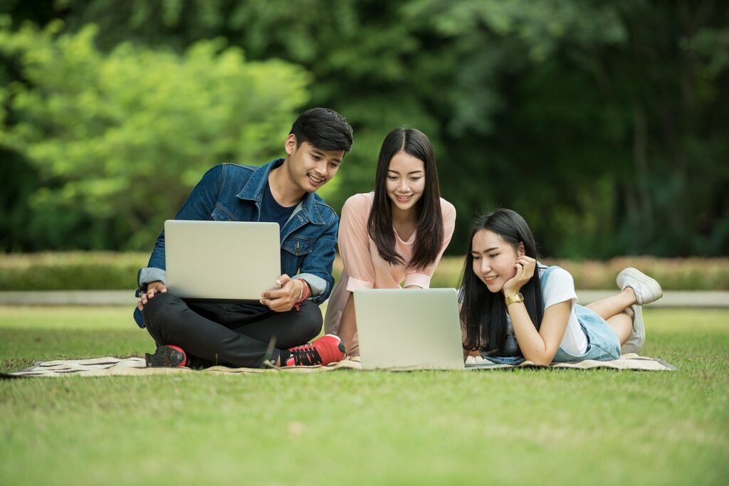 社会人が資格勉強の効率を上げるための方法は？
