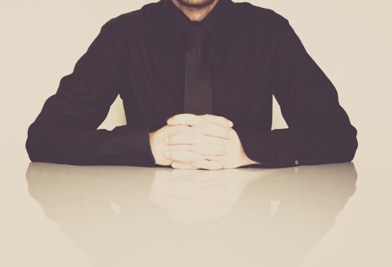 社会人が資格取得に成功した体験談とは？