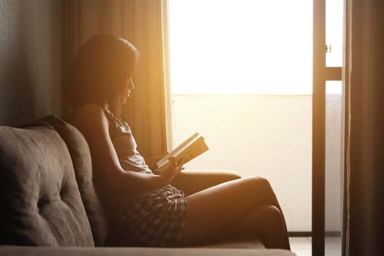 社会人が資格取得のために睡眠を活用する勉強法は？